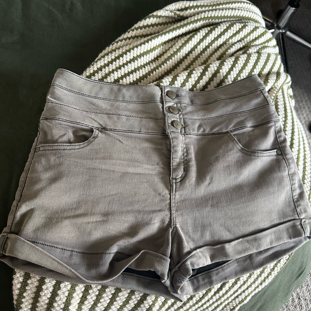 Women's Green High-Waisted Shorts